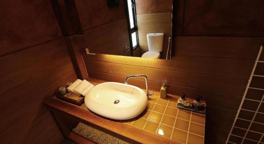 Lana Hotel Τσιάνγκ Μάι Εξωτερικό φωτογραφία